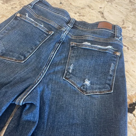 Judy Blue Wide Leg Raw Hem Blue Jeans Distressed Denim Los Angeles High End 26 - Picture 8 of 9